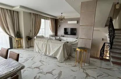 Villa - 4 Bedrooms - 5 Bathrooms for sale in Al Reem Residence - 26th of July Corridor - 6 October City - Giza