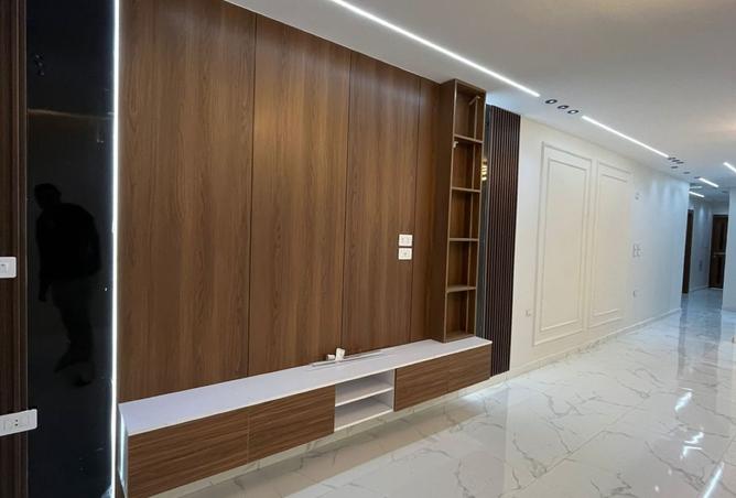 8275933 - Property Main Image