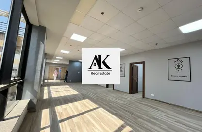 Office Space - Studio - 2 Bathrooms for rent in Street 15 - District 3 - The 5th Settlement - New Cairo City - Cairo