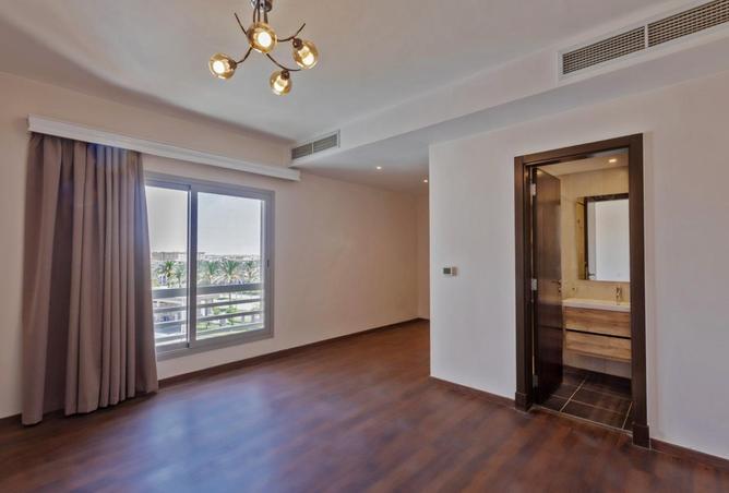 8217509 - Property Image 2