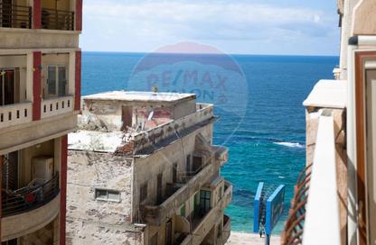 Apartment - 2 Bedrooms - 1 Bathroom for sale in Roshdy St. - Cleopatra - Hay Sharq - Alexandria