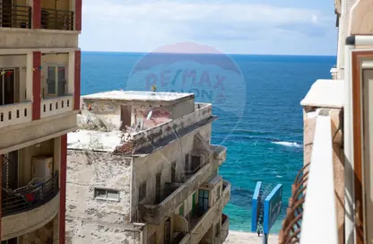 Apartment - 2 Bedrooms - 1 Bathroom for sale in Roshdy St. - Cleopatra - Hay Sharq - Alexandria
