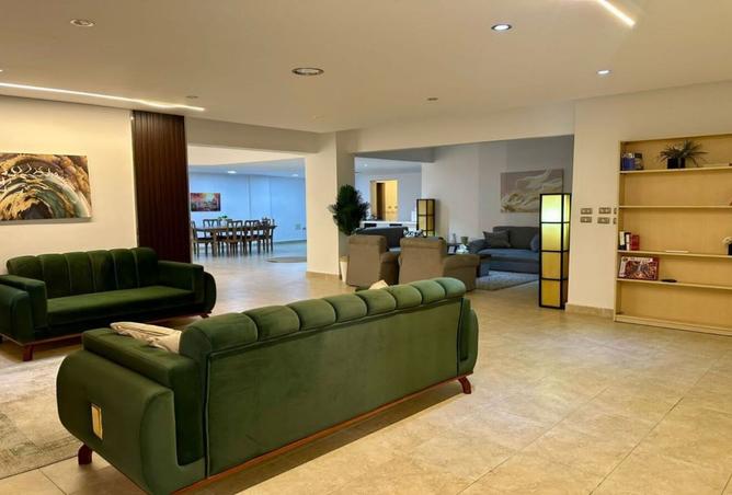 8183503 - Property Image 3