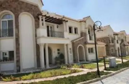 Villa - 4 Bedrooms - 4 Bathrooms for sale in Divina Gardens - 3rd District West - Shorouk City - Cairo