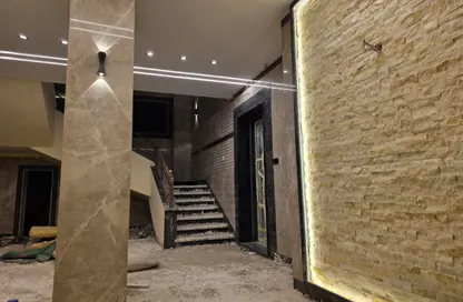 Apartment - 3 Bedrooms - 3 Bathrooms for sale in Al Bostan St. - 9th District - Sheikh Zayed City - Giza
