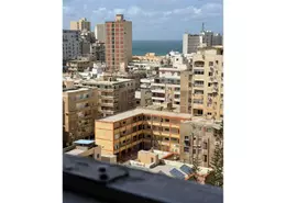 شقة - 3 غرف نوم - 1 حمام للبيع في شارع عبد الله باشا الغرياني - سابا باشا - حي شرق - الاسكندرية