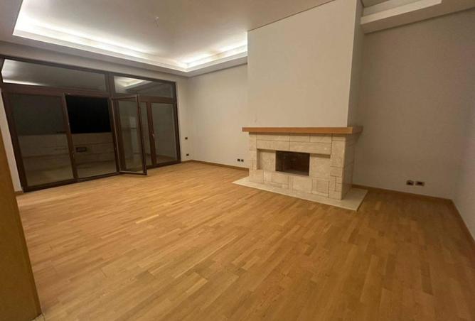 8357850 - Property Image 3