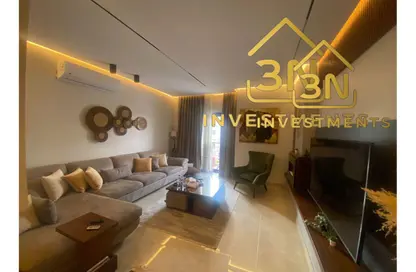شقة - 3 غرف نوم - 2 حمامات للايجار في مون ريزيدنس - فيفث سكوير - التجمع الخامس - مدينة القاهرة الجديدة - القاهرة