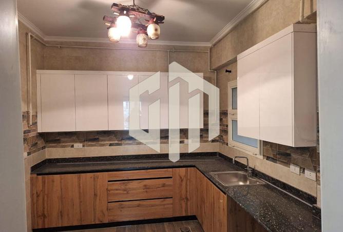 8331902 - Property Image 3