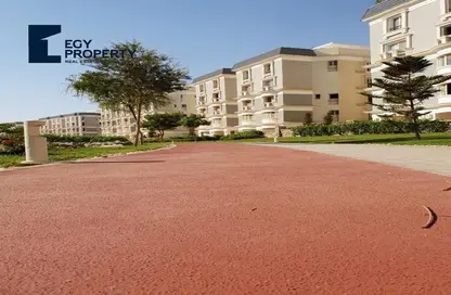 Villa - 5 Bedrooms - 4 Bathrooms for sale in Mountain View Hyde Park - 5th Settlement Compounds - The 5th Settlement - New Cairo City - Cairo