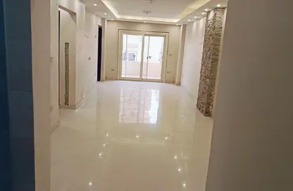 Apartment - 3 Bedrooms - 1 Bathroom for sale in Taez St. - 1st Zone - Nasr City - Cairo