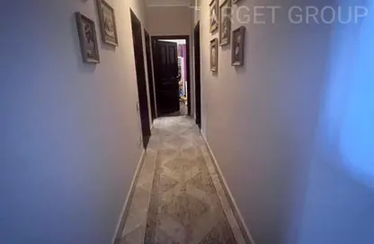 شقة - 3 غرف نوم - 2 حمامات للايجار في عمارات البنفسج - البنفسج - مدينة القاهرة الجديدة - القاهرة