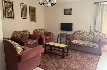 شقة - 4 غرف نوم - 2 حمامات للايجار في عمارات البنفسج - البنفسج - مدينة القاهرة الجديدة - القاهرة