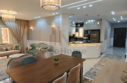 شقة - 3 غرف نوم - 2 حمامات للايجار في مدينة وصال - كمبوندات الشروق - مدينة الشروق - القاهرة