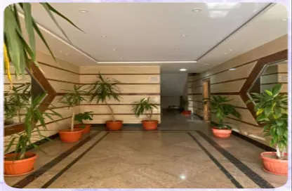Apartment - 3 Bedrooms - 3 Bathrooms for sale in Shooting Club Street - Dokki - Giza