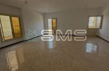 Apartment - 3 Bedrooms - 2 Bathrooms for rent in Area B - Ganoob El Acadimia - New Cairo City - Cairo