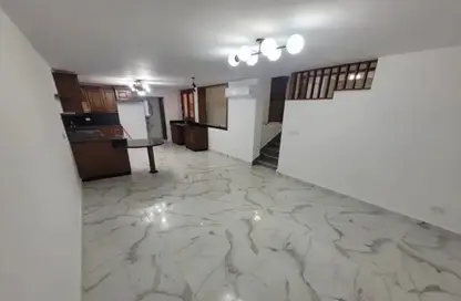 فيلا - 3 غرف نوم - 3 حمامات للايجار في توب فيو - امتداد المستثمرين الشمالية - مدينة القاهرة الجديدة - القاهرة