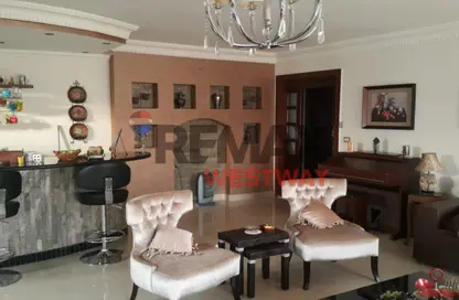 فيلا - 5 غرف نوم - 6 حمامات للايجار في 6 ويست - بيفرلي هيلز - كمبوندات الشيخ زايد - الشيخ زايد - الجيزة