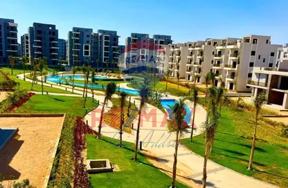 Apartment - 3 Bedrooms - 3 Bathrooms for sale in Sun Capital - Fayoum Desert road - 6 October City - Giza