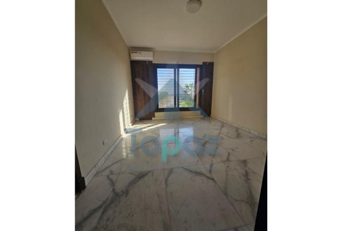 8438132 - Property Image 3