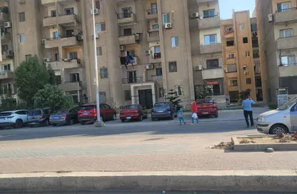 Apartment - 2 Bedrooms - 1 Bathroom for sale in 16th District - Sheikh Zayed City - Giza