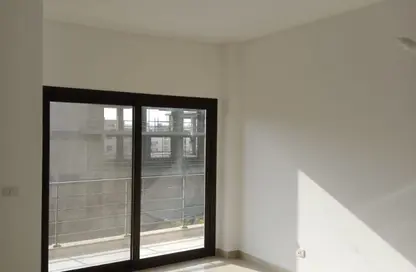 شقة - 3 غرف نوم - 2 حمامات للايجار في فيفث سكوير - التجمع الخامس - مدينة القاهرة الجديدة - القاهرة