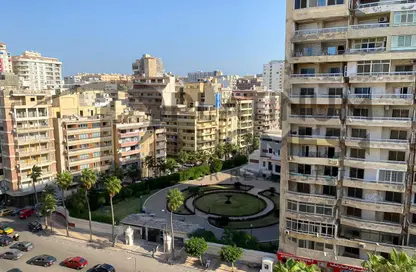 شقة - 3 غرف نوم - 2 حمامات للايجار في زيزينيا - حي شرق - الاسكندرية