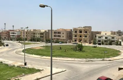 Duplex - 5 Bedrooms - 3 Bathrooms for sale in Doctor Ali Mosharafa St. - Al Narges 6 - Al Narges - New Cairo City - Cairo