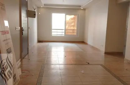 شقة - 3 غرف نوم - 1 حمام للايجار في مدينتي - القاهرة