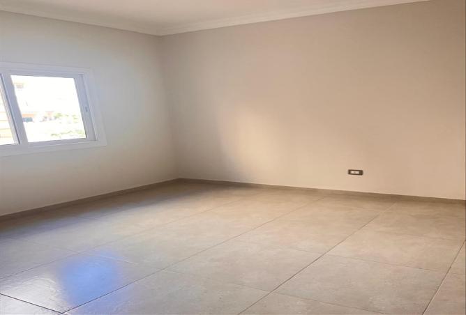 8027329 - Property Image 3