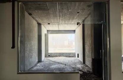 Shop - Studio - 2 Bathrooms for rent in Central Axis - 5th District - 6 October City - Giza