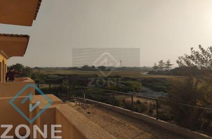Villa - 5 Bedrooms - 5 Bathrooms for rent in Madinaty - Cairo