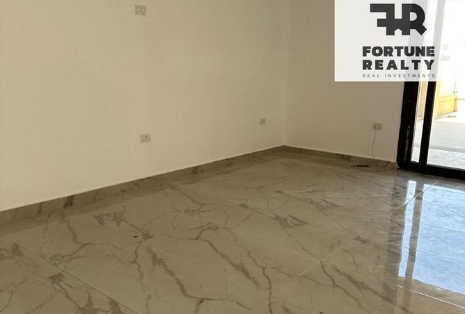 8338866 - Property Image 2