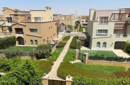 Twin House - 4 Bedrooms - 4 Bathrooms for sale in Levana - Uptown Cairo - Mokattam - Cairo