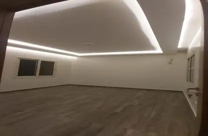 منزل مزدوج - 5 غرف نوم - 4 حمامات للايجار في جرينز - الحي السادس - الشيخ زايد - الجيزة