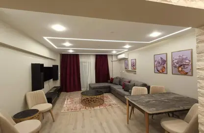 Apartment - 2 Bedrooms - 2 Bathrooms for rent in Al Rehab - New Cairo City - Cairo