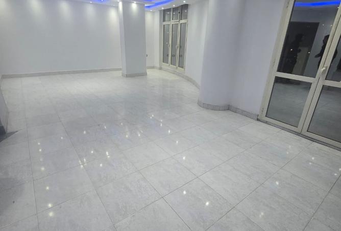 8430818 - Property Image 2