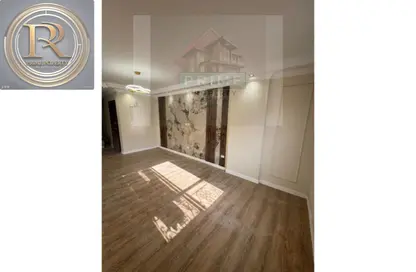 Apartment - 3 Bedrooms - 2 Bathrooms for sale in Central St. - 1st District - 6 October City - Giza