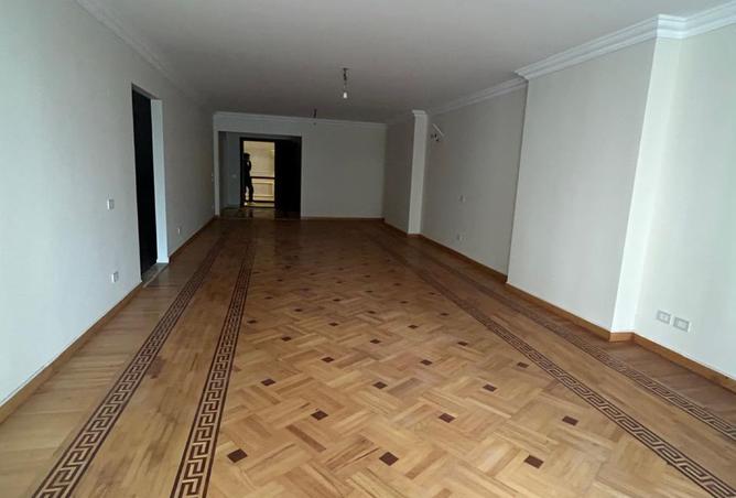 8329006 - Property Image 3