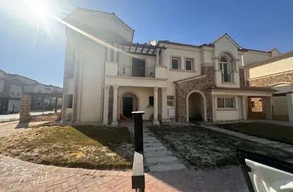 فيلا - 4 غرف نوم - 4 حمامات للبيع في ديفينا جاردنز - الحي الثالث غرب - مدينة الشروق - القاهرة فيلا - 4 غرف نوم - 4 حمامات للبيع في ديفينا جاردنز - الحي الثالث غرب - مدينة الشروق - القاهرة