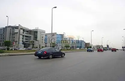 فيلا - 4 غرف نوم - 2 حمامات للبيع في شارع التسعين - التجمع الخامس - مدينة القاهرة الجديدة - القاهرة