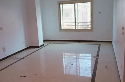 شقة - 3 غرف نوم - 1 حمام للبيع في عمارات البنفسج - البنفسج - مدينة القاهرة الجديدة - القاهرة