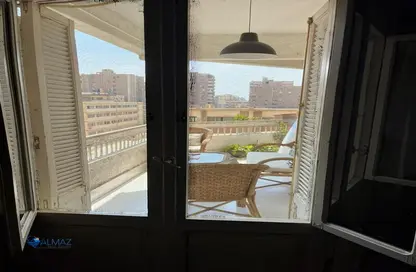 شقة - 2 غرف نوم - 1 حمام للبيع في شارع عمر حفني - المنطقة الثامنة - مدينة نصر - القاهرة
