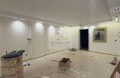 شقة - 3 غرف نوم - 2 حمامات للايجار في الشطر العاشر - زهراء المعادي - حي المعادي - القاهرة