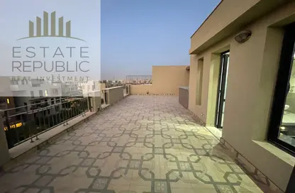 دوبلكس - 3 غرف نوم - 4 حمامات للايجار في سوديك ايست - الحي السادس - هليوبوليس الجديدة - القاهرة