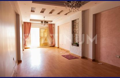 Apartment - 3 Bedrooms - 1 Bathroom for sale in Al Kady Noeman St. - El Raml El Mery - Hay Sharq - Alexandria