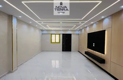 Apartment - 3 Bedrooms - 2 Bathrooms for sale in Al Mohandes Ahmed Kamal Hamdy St. - 16th District - Sheikh Zayed City - Giza