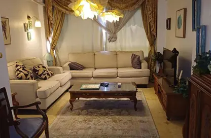 شقة - 2 غرف نوم - 1 حمام للايجار في شارع الشيخ علي عبد الرازق - ميدان الحجاز - النزهة - القاهرة