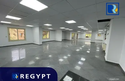 طابق كامل - استوديو - 8 حمامات للايجار في سرايات المعادي - حي المعادي - القاهرة