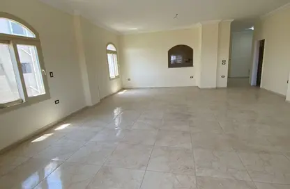 Apartment - 3 Bedrooms - 1 Bathroom for rent in Green Residence 1 - 7th District - Sheikh Zayed City - Giza
